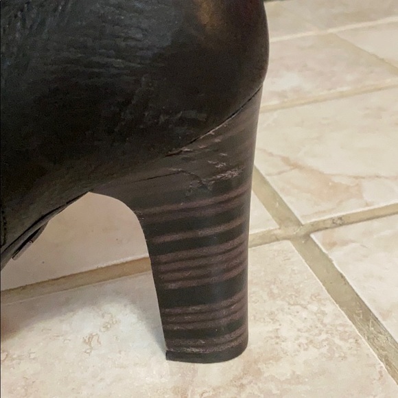 Ugg Boots - Picture 8 of 10